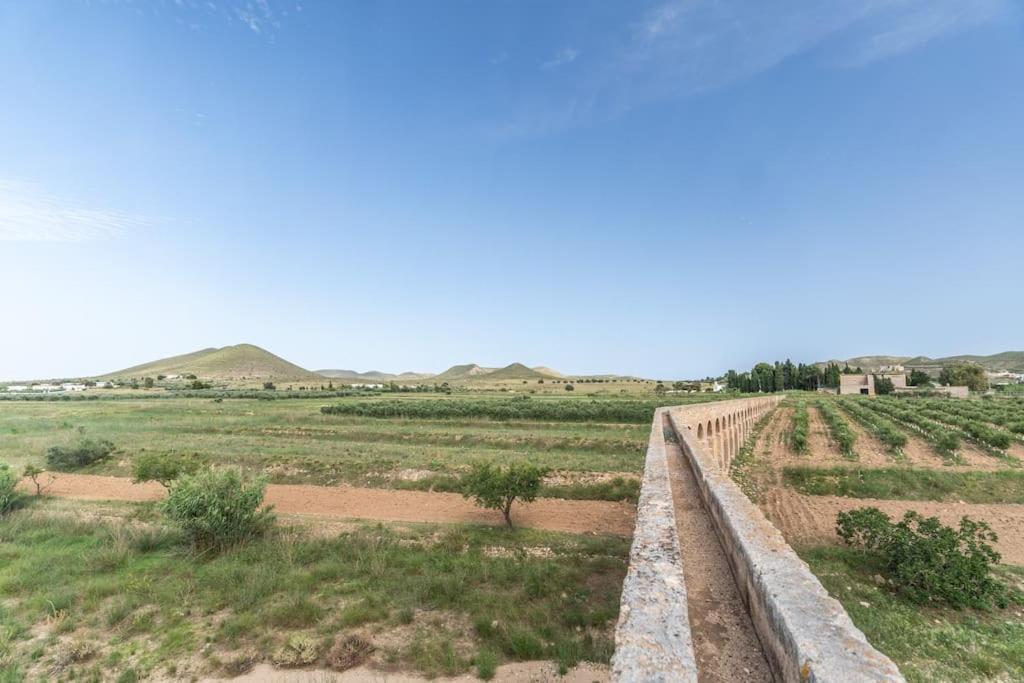Villa De Fernan Perez 尼哈尔 外观 照片